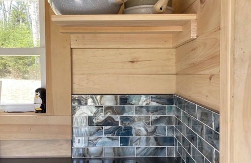 Steuben Cabin | 2-Acre DOME + Tiny House Cabin on OCEAN w/HT & AC