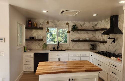 Red Bluff House | 2 acres 3 bed 3.5 bath on the Sacramento River.