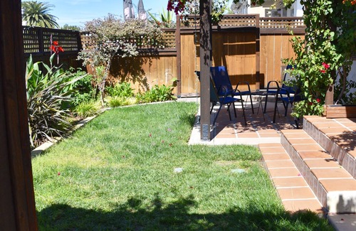 Old Town House | 2 bd w/yard in heart of Old Town- WE LOVE PETS! Check our Insta @oldtownvacay