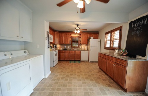 Murfreesboro House | 2 Beautiful Homes for 1 Amazing Experience! Sleeps 17