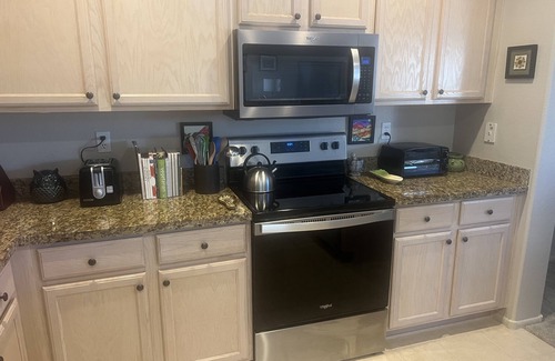 Surprise House | 2 Bed - 2 Bath ranch - The Grand - Sun City Grand, Surprise, AZ