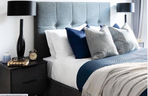 Hatfield Apartment | 2 Bed Apt Near Hatfield Station w/ Free Parking