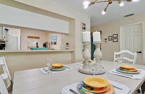 Whitney Beach Condo | 2 bed condo close to AMI with a spectacular lake view!