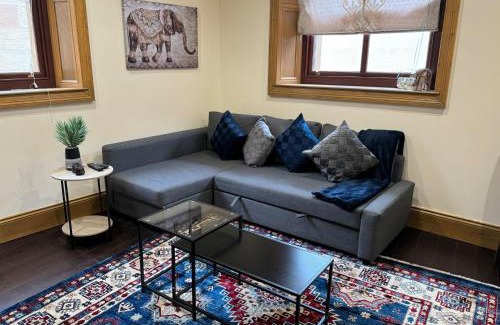 Bellahouston House | 2-Bed Cottage Sleeps 4 10 mins to Glasgow Centre