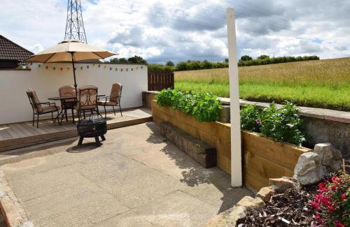 Tibshelf House | 2-Bed Cottage - Sleeps4 - Garden - Bbq
