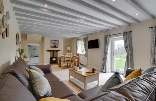 Llannefydd House | 2 Bed in Abergele 88974