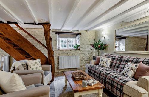 Barnstaple House | 2 Bed in Barnstaple 5mls N 93022