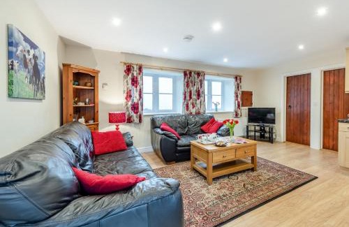 Westleigh House | 2 Bed in Barnstaple MOOSC