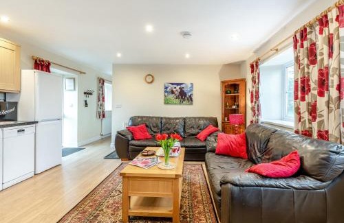 Westleigh House | 2 Bed in Barnstaple MOOSC