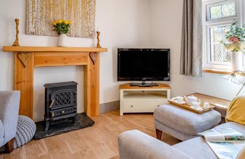 Llanrhidian Higher House | 2 bed in Gower 77978