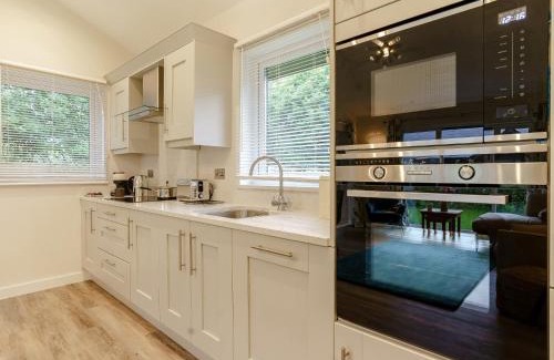 Upper Killay House | 2 Bed in Gower 91725