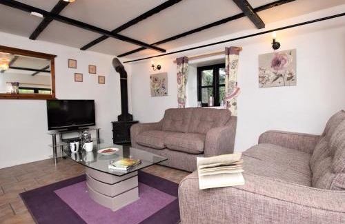 Fiddington House | 2 Bed in Kilve ALDEN