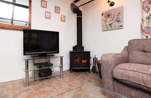 Fiddington House | 2 Bed in Kilve ALDEN