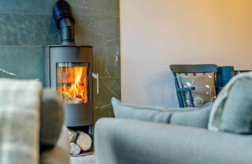 Kirkby Lonsdale House | 2 Bed in Kirkby Lonsdale SZ093