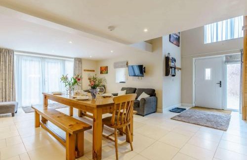 Thirsk House | 2 Bed in Thirsk 48116