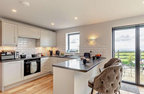 Tosside House | 2 Bed in Tosside 94056