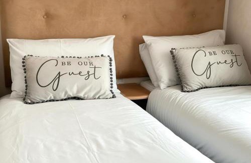 Wesham House | 2-Bed Lodge Sleeps 4 Free Parking Hot tub