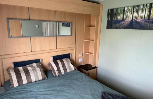 Sheerness Resort | 2 Bed Mobile Home Sea View, Fair Ways