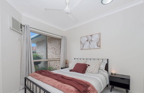 Kirwan Apartment | 2 bed room unit in Kirwan