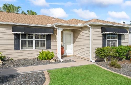 Liberty Park House | 2 Bedroom 2 Bath Cottage