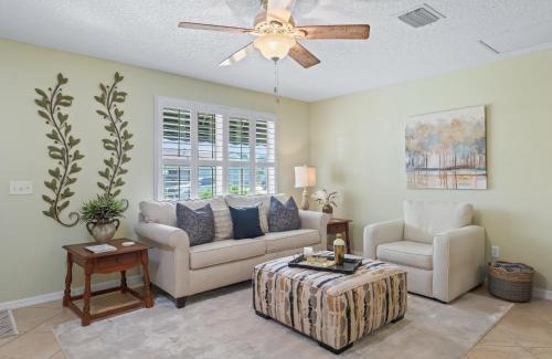 Liberty Park House | 2 Bedroom 2 Bath Cottage