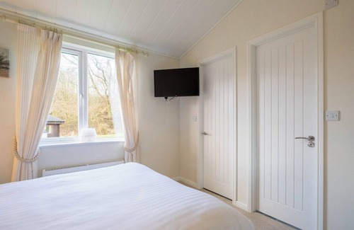 Knott End-on-Sea Cabin | 2 bedroom accommodation in Forton, near Preston