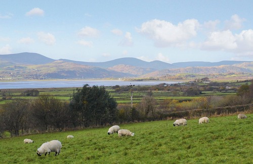 Askam-in-Furness Cottage | 2 bedroom accommodation in Askam-in-Furness, near Ulverston