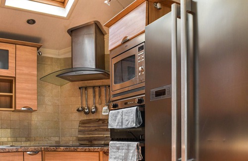 Clacton-on-Sea Cottage | 2 bedroom accommodation in Clacton-on-Sea