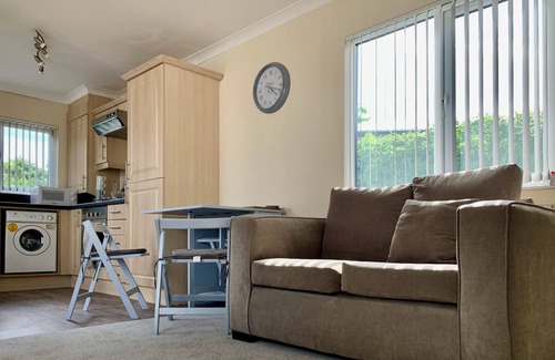 Hopton on Sea Cottage | 2 bedroom accommodation in Hopton-on-Sea, Great Yarmouth
