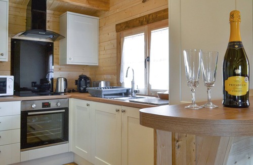 Cleator Moor Cottage | 2 bedroom accommodation in Cleator Moor, near Whitehaven