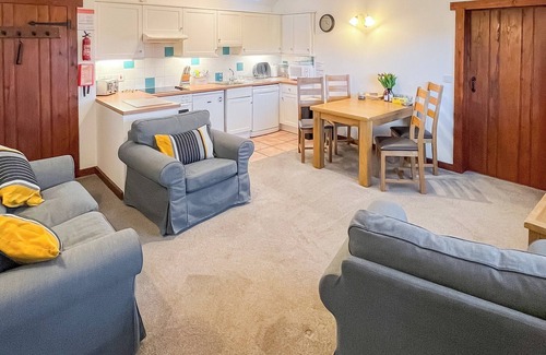 Shipton Gorge Cottage | 2 bedroom accommodation in Shipton Gorge