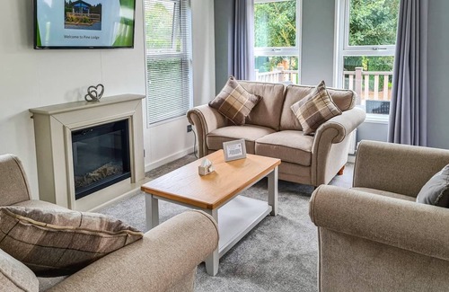 Little Weighton Cabin | 2 bedroom accommodation in Little Weighton, Nr Beverley