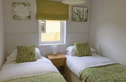 Little Weighton Cabin | 2 bedroom accommodation in Little Weighton, Nr Beverley