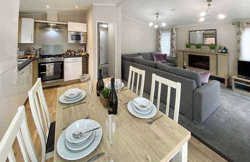 Bethesda Ski Chalet | 2 bedroom accommodation in Snowdonia