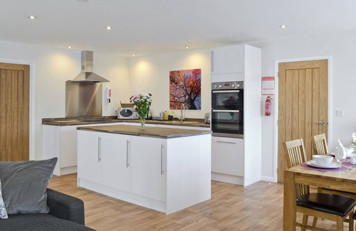 Sculthorpe Cottage | 2 bedroom accommodation in Sculthorpe, near Fakenham