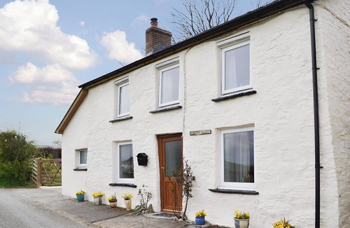 Glandyfi Cottage | 2 bedroom accommodation in Devil&rsquo;s Bridge, near Aberystwyth