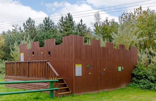 Edwinstowe Cabin | 2 bedroom accommodation in Sherwood Forest, Rufford