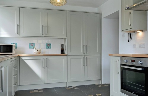 Ardelve Cottage | 2 bedroom accommodation in Dornie, near Kyle