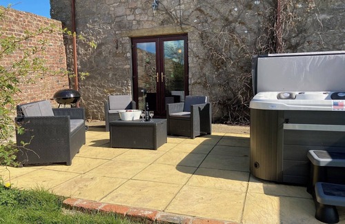 Trelawnyd Cottage | 2 bedroom accommodation in Trelawnyd, near Prestatyn