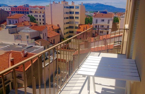 Clemenceau Apartment | 2 bedroom apartment facing the archipelago theater with stunning views 4p WIFI