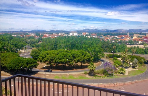 Clemenceau Apartment | 2 bedroom apartment facing the archipelago theater with stunning views 4p WIFI