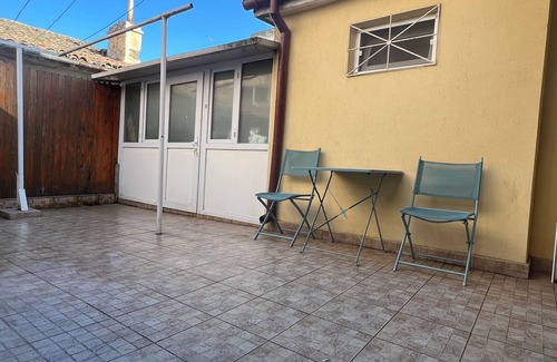 Constanta Apartment | 2-bedroom apartment in superb Constanta city center with balcony and terrace