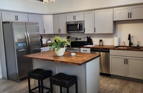 Carterville Apartment | 2-bedroom apartment just 15 minutes drive to Southern Illinois University