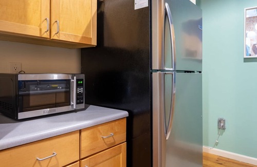 Downtown Apartment | 2 Bedroom Apartment with Large Patio, Hammocks