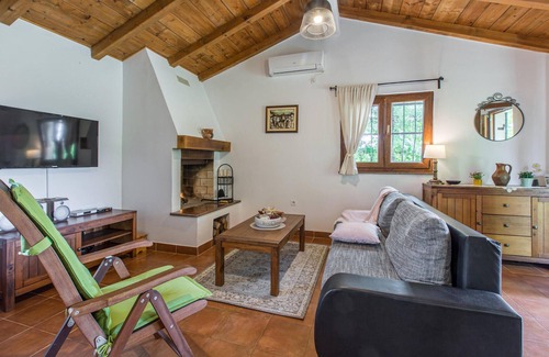 Loborika House | 2 bedroom awesome home in Loborika