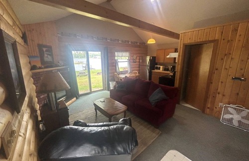 Duluth Cabin | 2-bedroom cabins in Duluth with WiFi access at the bar and restaurant building.