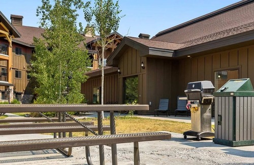 West Yellowstone Condo | 2-bedroom condo in terrific West Yellowstone with fitness room, AC