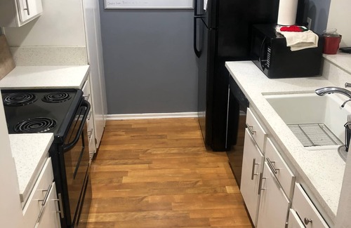 Valencia Condo | 2 bedroom Condo near 5 fwy. Valencia, Magic Mountain and College of the Canyons.