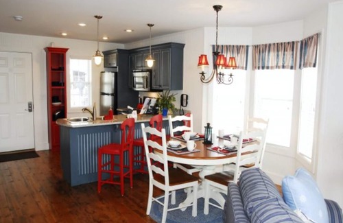 Branson Cottage | 2 Bedroom Cottage in Branson Missouri, Stormy Point Village!