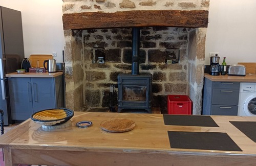 Saint-Julien-le-Pelerin House | 2 Bedroom Private vacation home in St julien le pèlerin